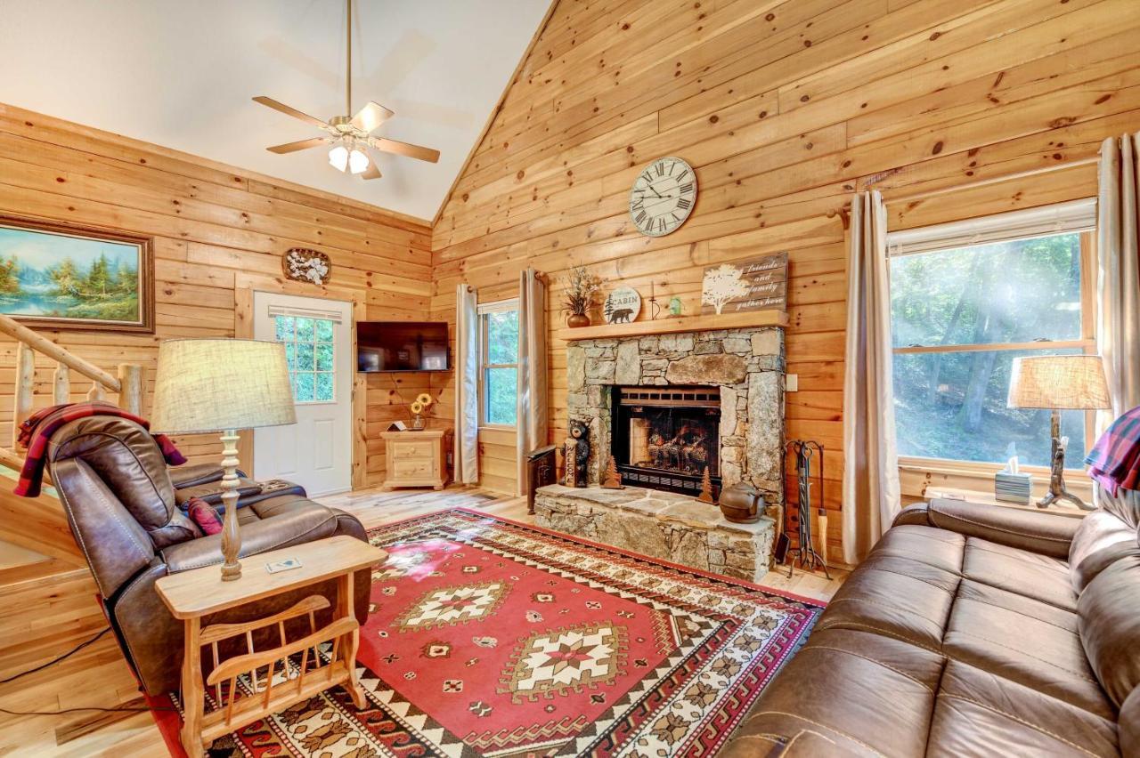 Waynesville Cabin With Covered Deck And Fire Pit! Lake Junaluska Kültér fotó