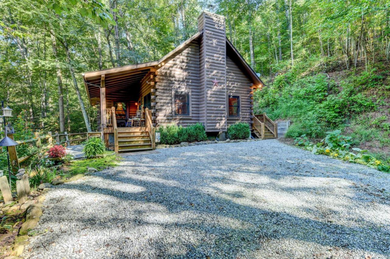 Waynesville Cabin With Covered Deck And Fire Pit! Lake Junaluska Kültér fotó